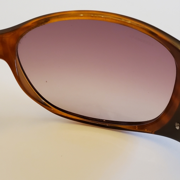 Prada sunglasses - Picture 8 of 12